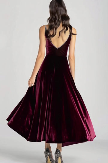 Robe formelle en velours à bretelles spaghetti bordeaux col en V